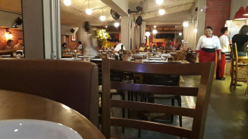 Pizzaria Di Pietro inside