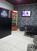 Rei Da Pizza outside