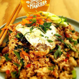 Tuktuk Cocina Asiática food