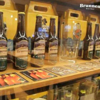 Pizzeria Tatan inside