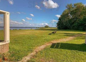 Corazón Contento outside