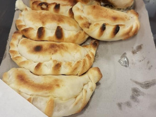 Yurema La Casa De La Empanada